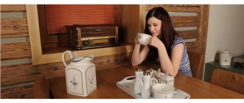 TCC513RIP dřevo ořech