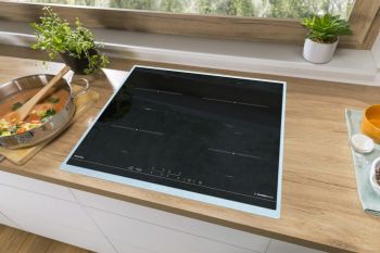 IT643BX7 černá Bezplatný servis 5 let po registraci