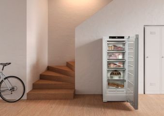 FNf4605 bílá + 5LET záruka ZDARMA