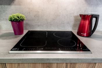 BPI9449X černá + 4ROKY záruka ZDARMA