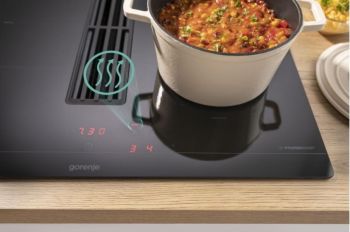 HET749BSC černá Bezplatný servis 5 let po registraci