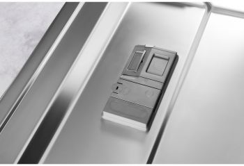 WFO3T132 bílá/stříbrná