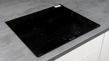 BPI364DPB černá 4roky záruka zdarma po registraci