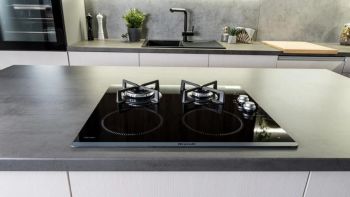 BPI6414BM černá 4roky záruka zdarma po registraci