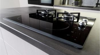 BPI6414BM černá 4roky záruka zdarma po registraci