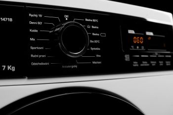 RWF1471B bílá/černá + 4ROKY záruka ZDARMA