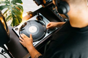 L3809 metalická modrá