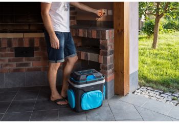 SCM3224BL-EUE4 černá