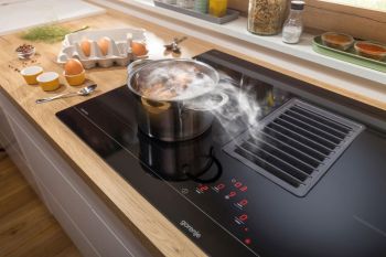 HET949BSC černá Bezplatný servis 5 let po registraci