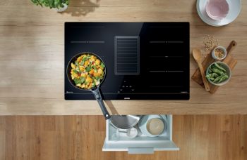 HET949BSC černá Bezplatný servis 5 let po registraci