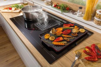 HET949BSC černá Bezplatný servis 5 let po registraci